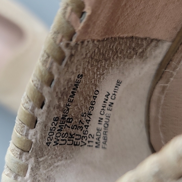 Lands' End suede shoes with Whipstitch detail size 7 great condition - Picture 7 of 8